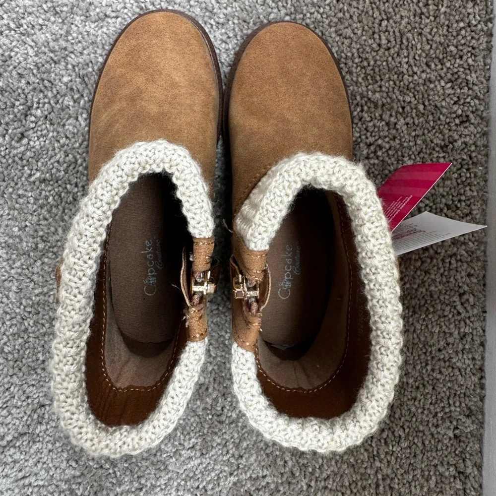 GIRLS TODDLER-LITTLE KID LIL FAWN ANKLE BOOT. Size 9. New.